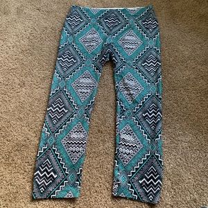 Patterned Capri Leggings
